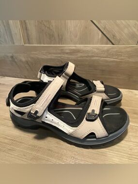 Ecco Offroad Yucatan Sport Sandals Women's Hiking Strappy Size US 11-11.5 EU 42